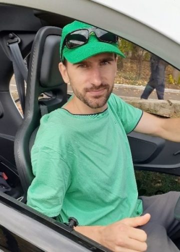 Anatolii, 34 de ani