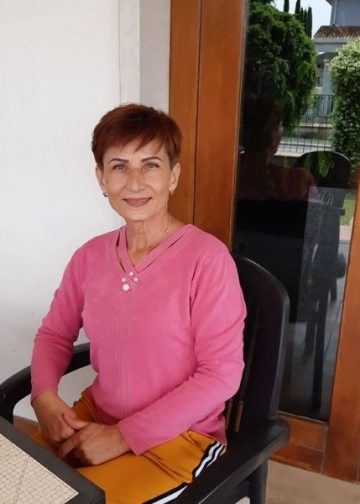 Veronica, 57 de ani