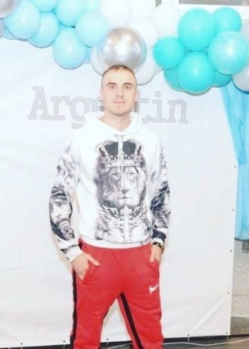 Elena, 23 de ani