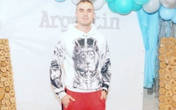 Elena, 23 de ani