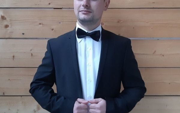 Elena, 23 de ani