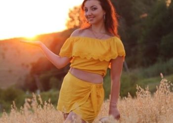 Anastasia, 32 de ani