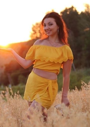 Anastasia, 32 de ani