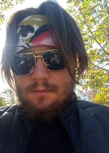 Iulian, 22 de ani