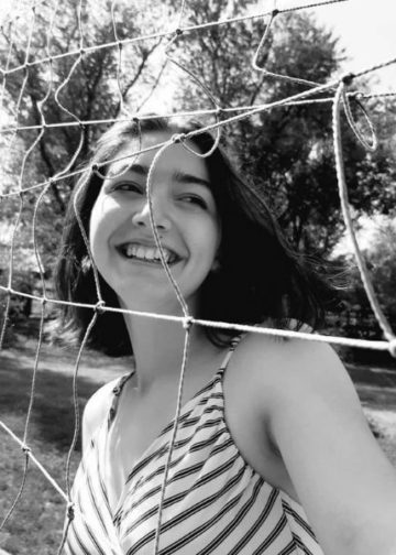 Evelina, 19 de ani
