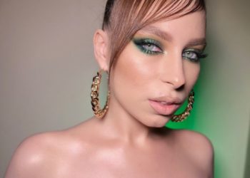 Elizaveta, 19 de ani