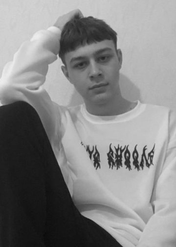 Constantin, 22 de ani
